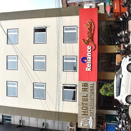 Hotel R B International Varanasi Luaran gambar